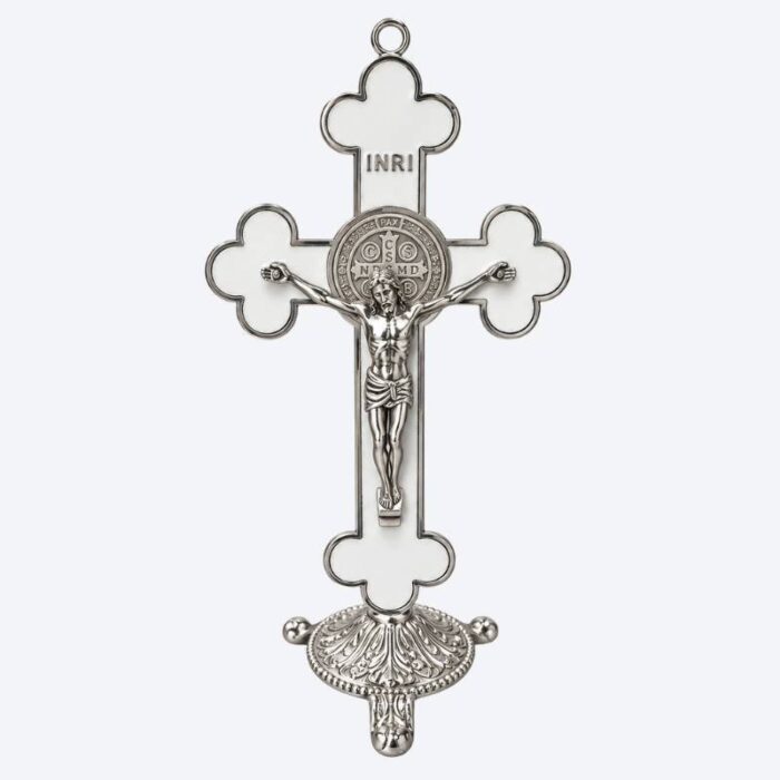 Crucifixo com Base 23 cm Prata com Branco