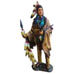 Estátua Índio Xamã 52cm Com Lança e Cachimbo Xamanismo Caboclo
